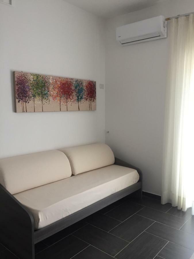 B&B Marco Polo 16 Trinitapoli Exterior photo